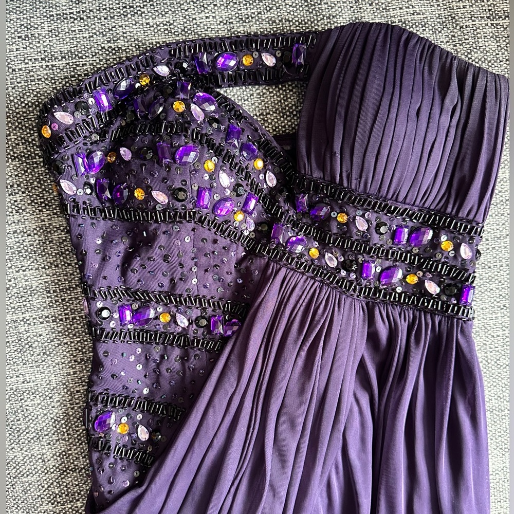 Prom dress - Picture 4 of 9